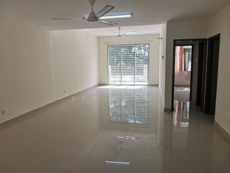 Rumah Bandar untuk Dijual di Puchong (Selangor) - Sky Wong - Living Room - PropertyGuru.com.my