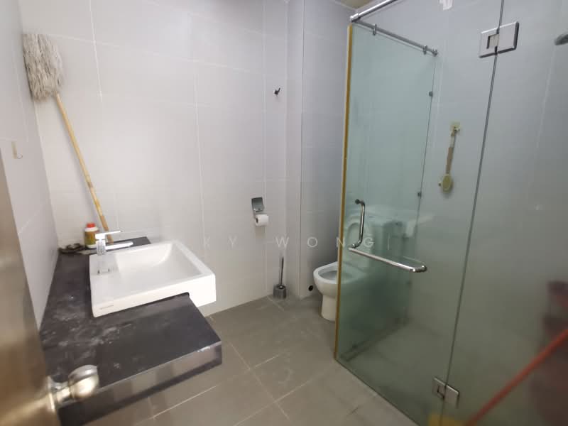 Rumah Bandar untuk Dijual di Puchong (Selangor) - Sky Wong - Bathroom - PropertyGuru.com.my