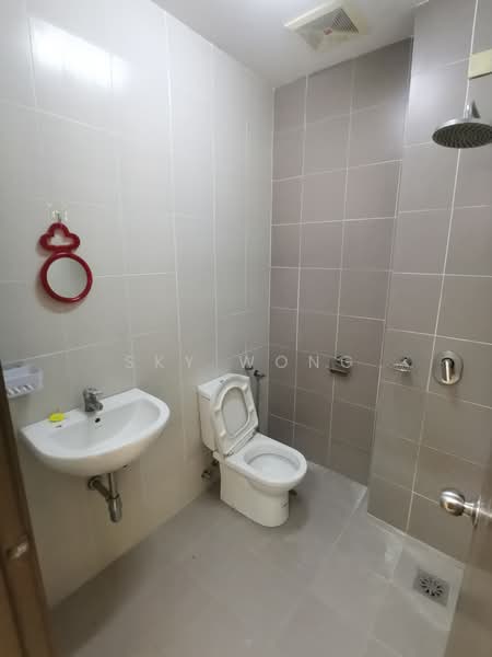 Rumah Bandar untuk Dijual di Puchong (Selangor) - Sky Wong - Bathroom - PropertyGuru.com.my