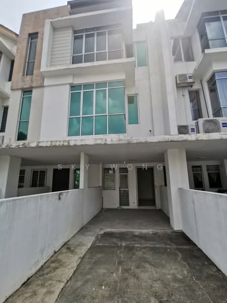 Rumah Bandar untuk Dijual di Puchong (Selangor) - Sky Wong - Exterior - PropertyGuru.com.my