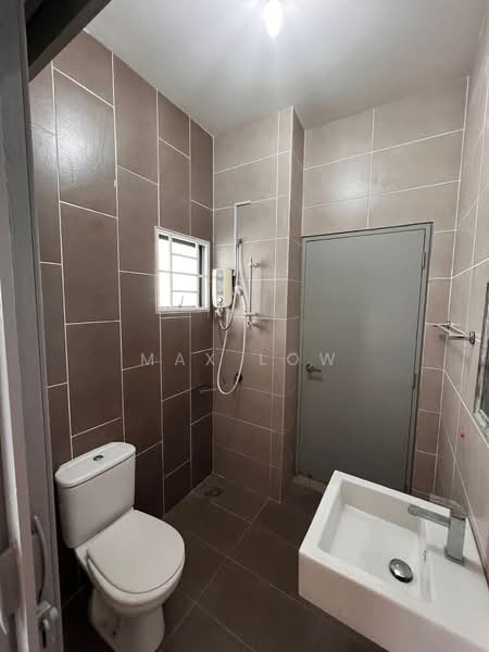 2-storey Terraced House for Rent in Sepang (Selangor) - Max Low - Bathroom - PropertyGuru.com.my