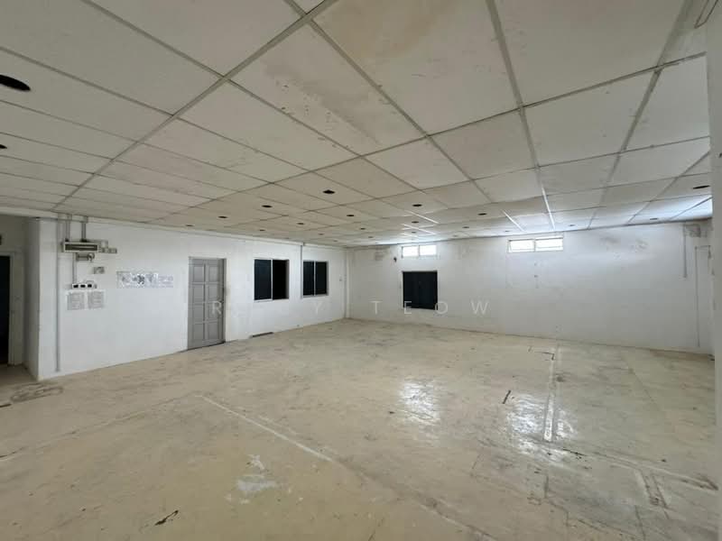 Semi-D Factory for Rent in Taman Kota Puteri (Masai) - Ruby Teow - Interior - PropertyGuru.com.my