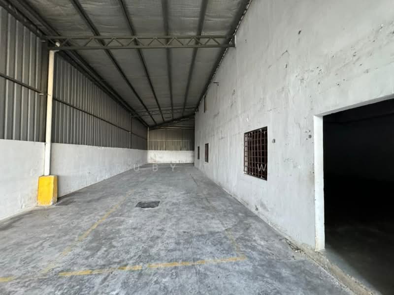 Semi-D Factory for Rent in Taman Kota Puteri (Masai) - Ruby Teow - Interior - PropertyGuru.com.my