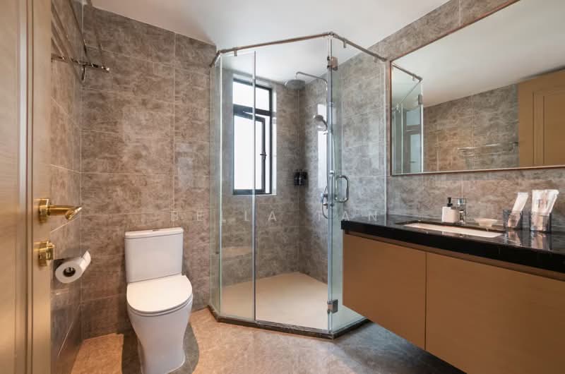 Kondominium untuk Dijual di R&F Princess Cove Phase 2-Seine Region - Bella Tan - Bathroom - PropertyGuru.com.my