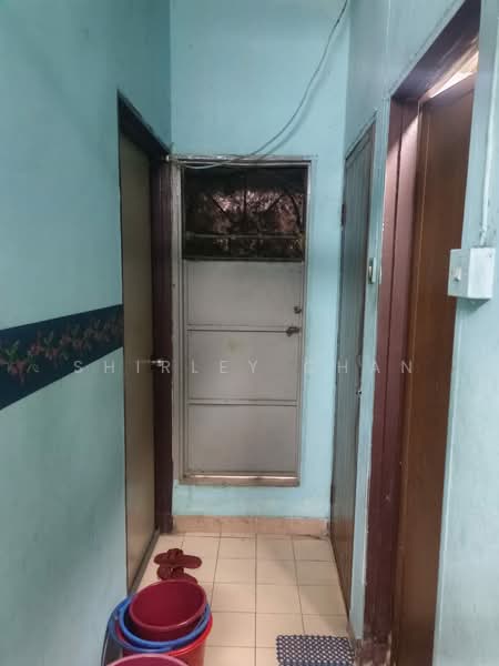 Flat for Sale at Taman Sentosa - Shirley Chan - Corridor - PropertyGuru.com.my