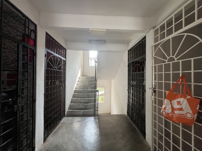 Apartment for Sale at Sri Wira Rivera Rise - Firdaussazwan Mustafa - Corridor - PropertyGuru.com.my