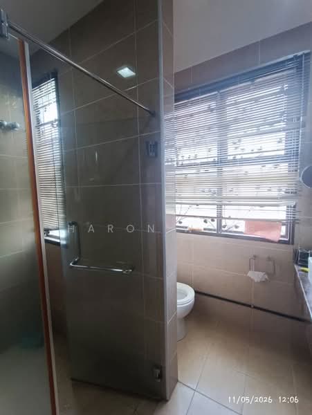 Rumah Berkembar untuk Dijual di Bandar Sungai Long (Selangor) - Sharon Wong - Bathroom - PropertyGuru.com.my