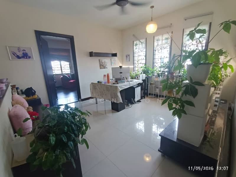 Rumah Berkembar untuk Dijual di Bandar Sungai Long (Selangor) - Sharon Wong - Living Room - PropertyGuru.com.my