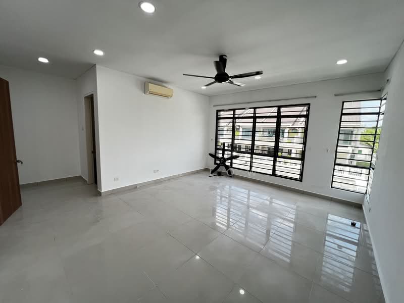 2-storey Terraced House for Rent in Sepang (Selangor) - Max Low - Living Room - PropertyGuru.com.my