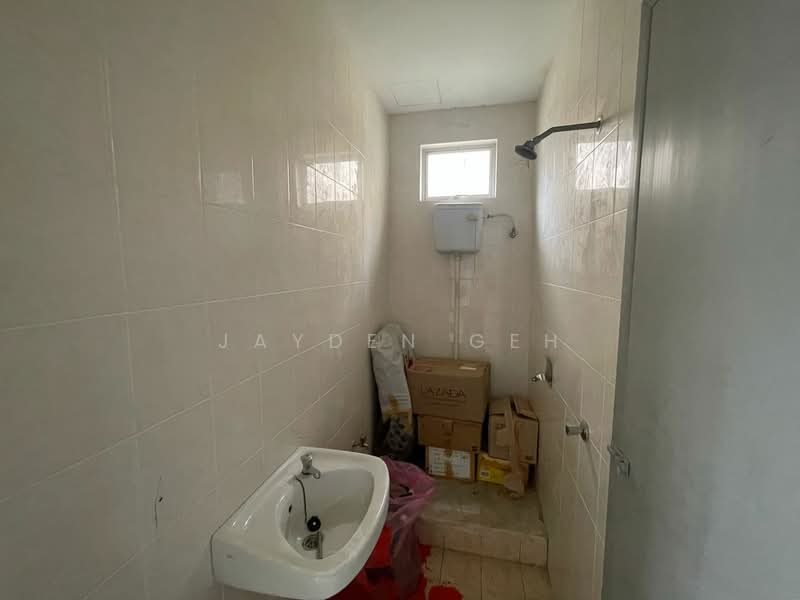 Rumah Berkembar untuk Dijual di Taman Kekwa (Alor Setar) - Jayden Geh - Bathroom - PropertyGuru.com.my