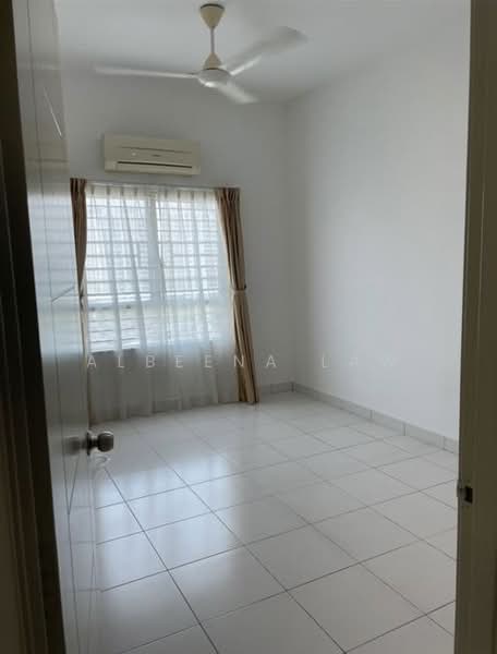 Kondominium untuk Dijual di One World 1 - Albeena Law - Interior - PropertyGuru.com.my