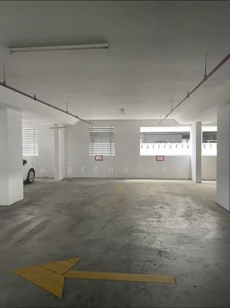 Kondominium untuk Dijual di One World 1 - Albeena Law - Car Park - PropertyGuru.com.my