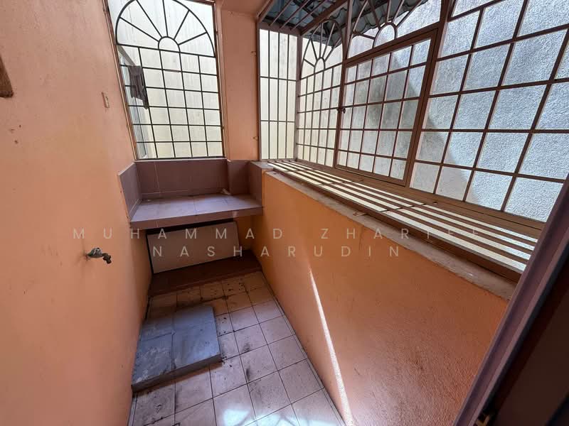 Apartment for Sale at Sri Ria Apartments - Muhammad Zhariff Nasharudin - Balcony - PropertyGuru.com.my