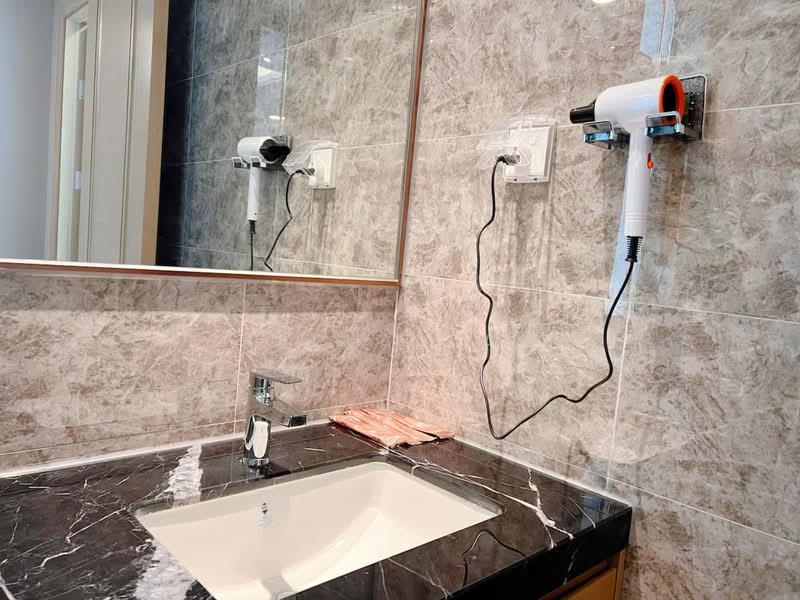 Condominium for Sale at R&F Princess Cove Phase 2-Seine Region - Bella Tan - Bathroom - PropertyGuru.com.my