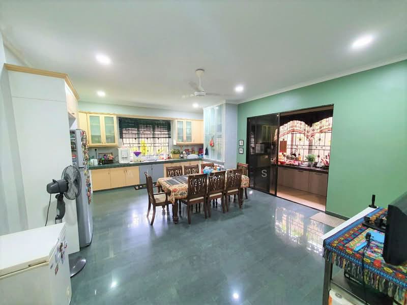 Rumah Banglo untuk Dijual di Bandar Mahkota Cheras (Cheras) - Ali Idris - Kitchen - PropertyGuru.com.my