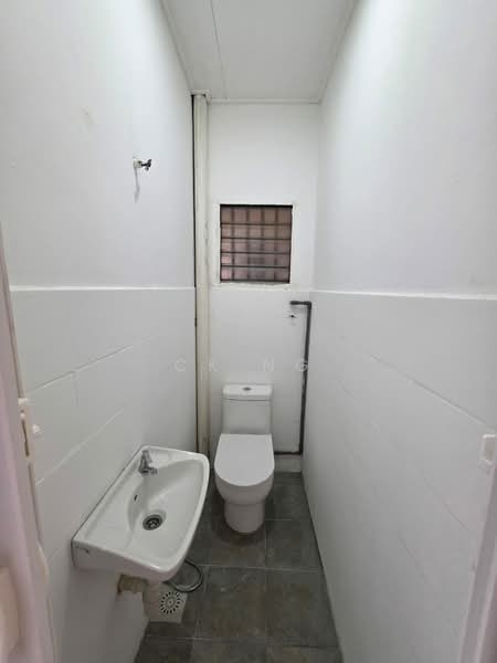 1-storey Terraced House for Sale in Semenyih (Selangor) - CK Ng - Bathroom - PropertyGuru.com.my