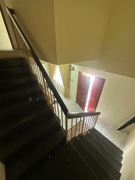 2-storey Terraced House for Sale in Bukit Beruntung (Serendah) - Siti Salwa - Entrance - PropertyGuru.com.my