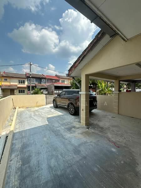 2-storey Terraced House for Sale in Bukit Beruntung (Serendah) - Siti Salwa - Exterior - PropertyGuru.com.my