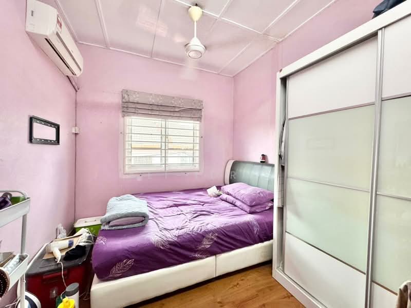 2-storey Terraced House for Sale in Bukit Indah (Ampang) - Ali Idris - Bedroom - PropertyGuru.com.my