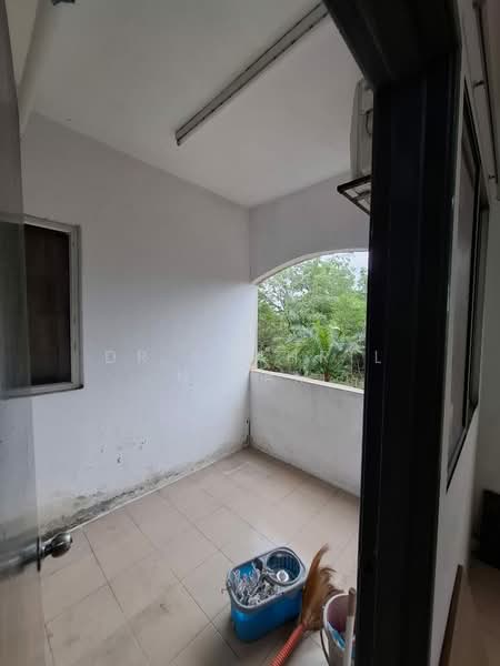 Apartment for Rent at Pangsapuri Pantai Indah - Dr Shahril Nizam - Balcony - PropertyGuru.com.my