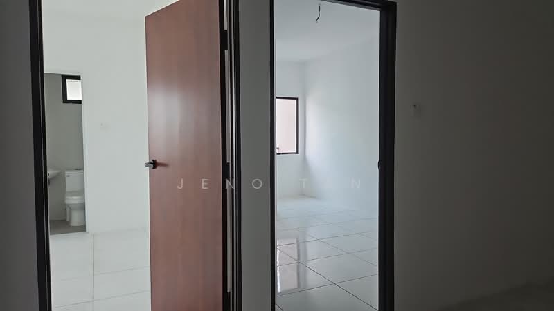 Townhouse for Sale in Kuching (Sarawak) - Jeno Tan - Bathroom - PropertyGuru.com.my