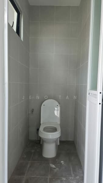 Townhouse for Sale in Kuching (Sarawak) - Jeno Tan - Bathroom - PropertyGuru.com.my