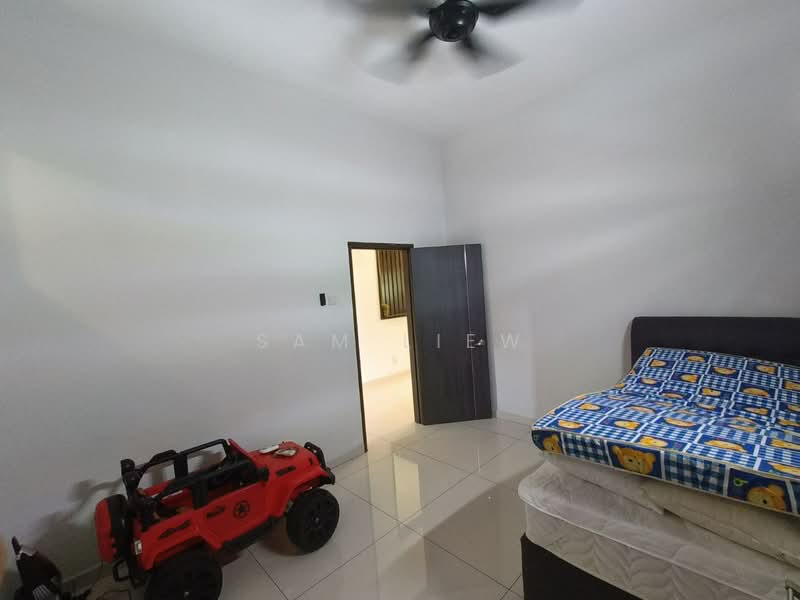 Rumah Berkembar untuk Dijual di Kulai (Johor) - Sam Liew - Bedroom - PropertyGuru.com.my