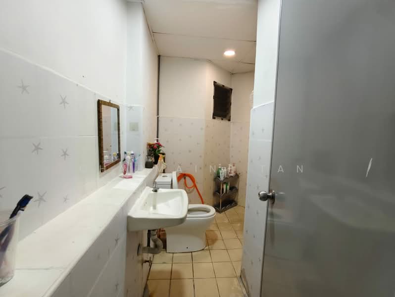 Condominium for Sale at Menara Menjalara - Charmaine Tan - Bathroom - PropertyGuru.com.my