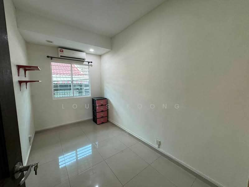 2-storey Terraced House for Rent in Taman Bukit Desa (Kepong) - Louis Foong - Bedroom - PropertyGuru.com.my