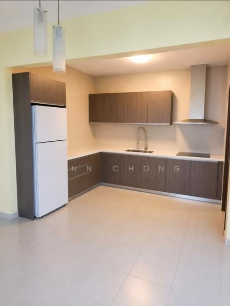 Servis Apartment untuk Dijual di Koi Kinrara - Yenn Chong - Kitchen - PropertyGuru.com.my
