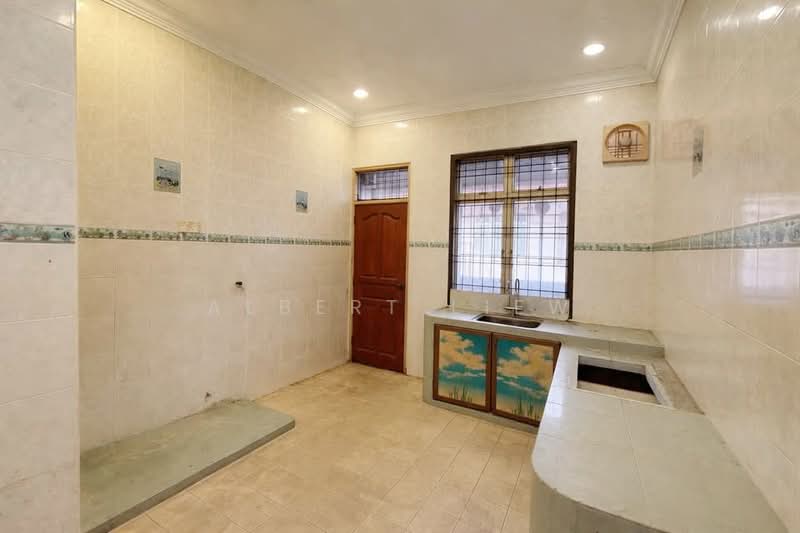 1-storey Terraced House for Sale in Pagoh (Johor) - Albert Liew - Kitchen - PropertyGuru.com.my