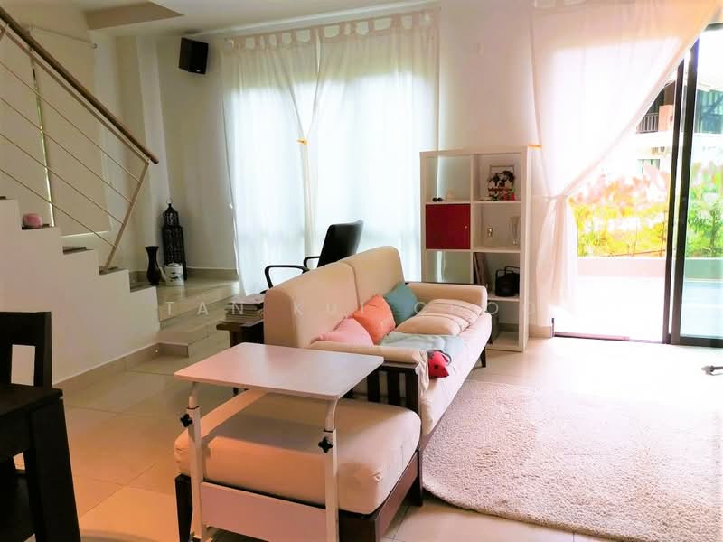 Rumah Teres 2 Tingkat untuk Disewa di Leisure Farm (Gelang Patah) - Tan Kui Choo - Living Room - PropertyGuru.com.my