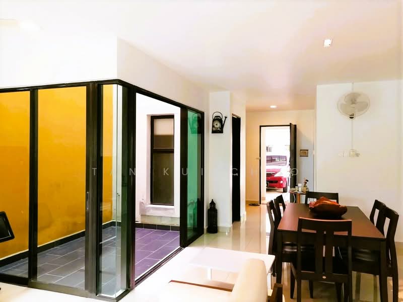 Rumah Teres 2 Tingkat untuk Disewa di Leisure Farm (Gelang Patah) - Tan Kui Choo - Dining Room - PropertyGuru.com.my