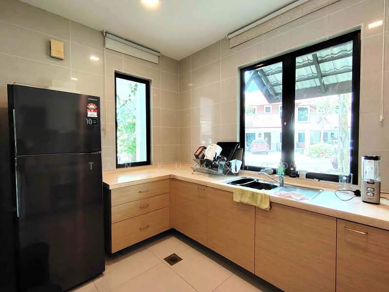 Rumah Teres 2 Tingkat untuk Disewa di Leisure Farm (Gelang Patah) - Tan Kui Choo - Kitchen - PropertyGuru.com.my