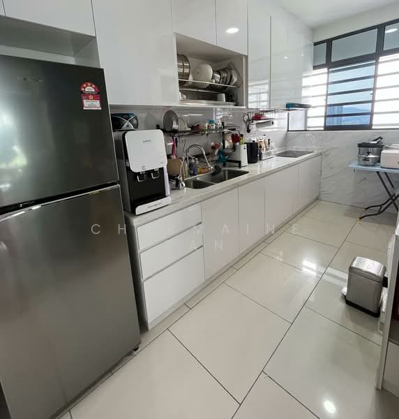 Service Residence for Sale at Three33 Residence - Charmaine Tan - Kitchen - PropertyGuru.com.my