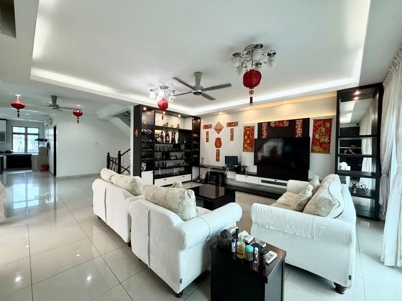 Semi-Detached House for Sale in Taman Sutera Utama (Skudai) - Yik Tat - Living Room - PropertyGuru.com.my