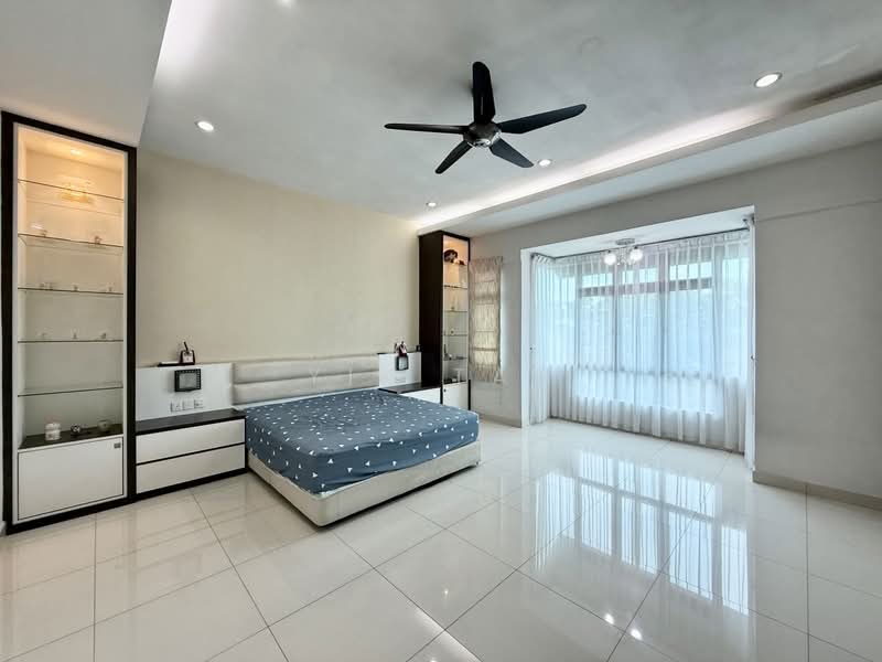 Semi-Detached House for Sale in Taman Sutera Utama (Skudai) - Yik Tat - Bedroom - PropertyGuru.com.my