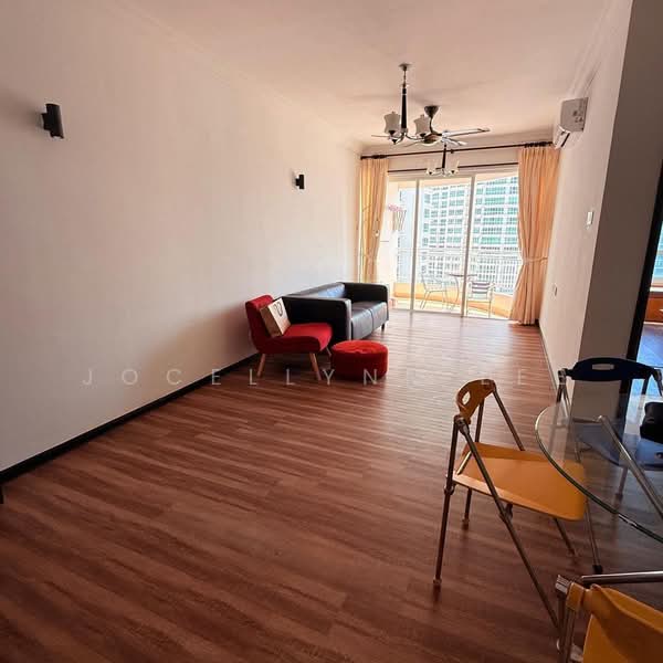 Kondominium untuk Disewa di Gurney Park Condominium - Jocellynn Lee - Living Room - PropertyGuru.com.my
