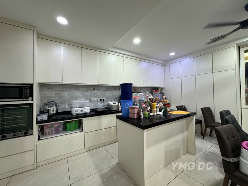 3-storey Terraced House for Sale in Bandar Botanic (Klang) - Desmond Chan - Kitchen - PropertyGuru.com.my