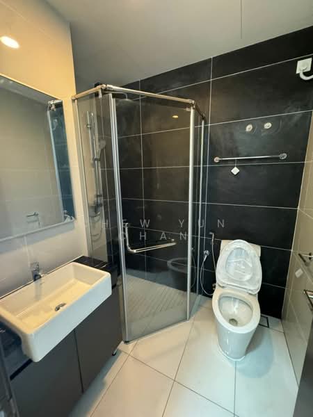 Kondominium untuk Disewa di Kings Bay @ Country Garden Danga Bay - Chew Yun Chan - Bathroom - PropertyGuru.com.my