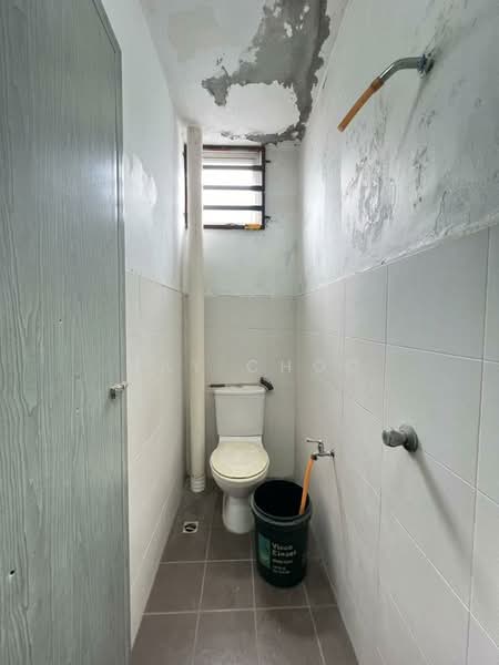 Kedai / Pejabat untuk Disewa di Taman Segar (Butterworth) - May Choo - Bathroom - PropertyGuru.com.my