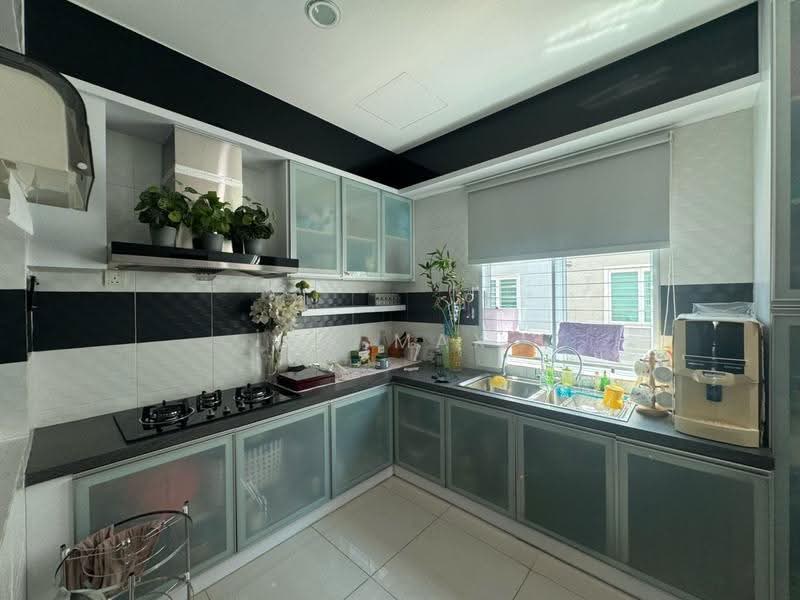 2.5-storey Terraced House for Sale in Taman Tambun (Ipoh) - Ck Max - Kitchen - PropertyGuru.com.my