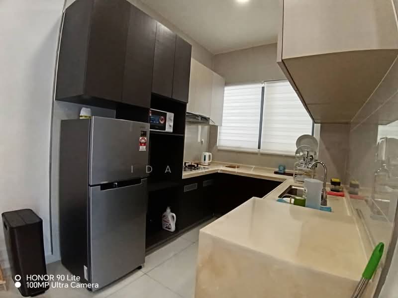 Condominium for Rent at Kings Bay @ Country Garden Danga Bay - Ida Aziz - Kitchen - PropertyGuru.com.my