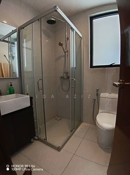 Condominium for Rent at Kings Bay @ Country Garden Danga Bay - Ida Aziz - Bathroom - PropertyGuru.com.my