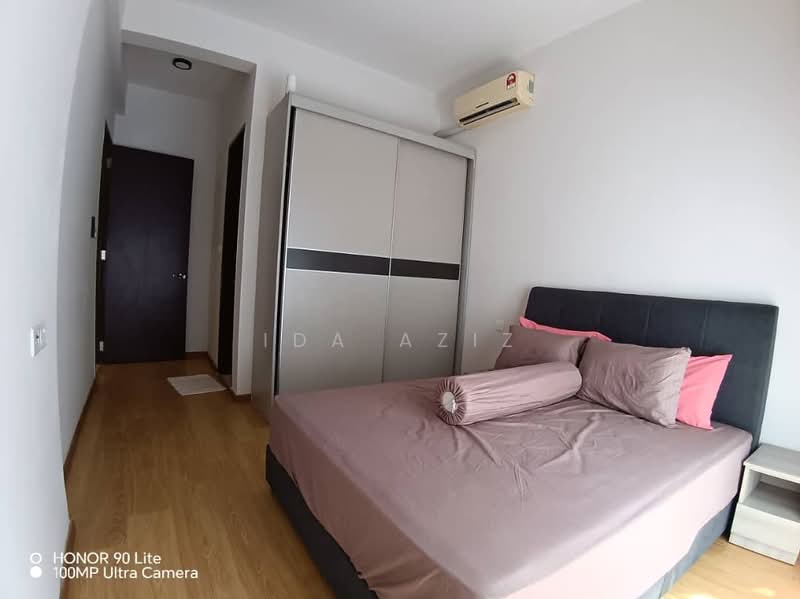 Condominium for Rent at Kings Bay @ Country Garden Danga Bay - Ida Aziz - Bedroom - PropertyGuru.com.my