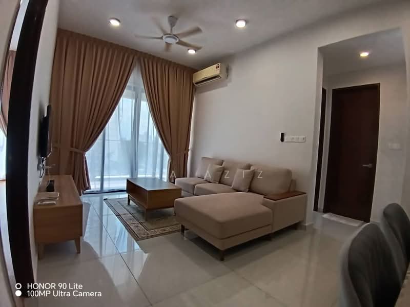Condominium for Rent at Kings Bay @ Country Garden Danga Bay - Ida Aziz - Living Room - PropertyGuru.com.my