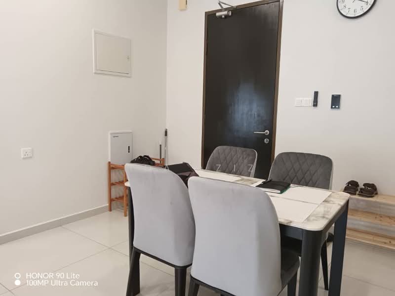 Condominium for Rent at Kings Bay @ Country Garden Danga Bay - Ida Aziz - Dining Room - PropertyGuru.com.my