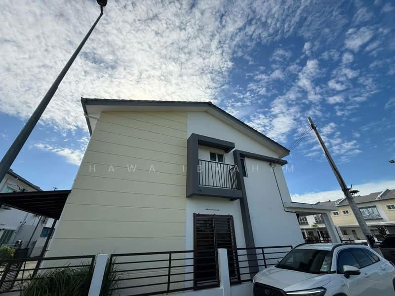 2-storey Terraced House for Rent in Sepang (Selangor) - Hawa Ibrahim - Exterior - PropertyGuru.com.my