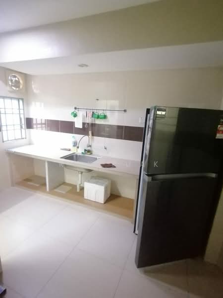 1-storey Terraced House for Rent in Taman Merak Jaya (Simpang Ampat) - Roy Kuak - Kitchen - PropertyGuru.com.my
