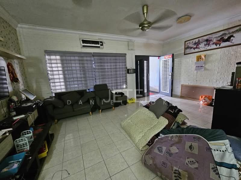 Rumah Teres 2 Tingkat untuk Dijual di Bandar Parklands (Klang) - Daniel Kok - Living Room - PropertyGuru.com.my